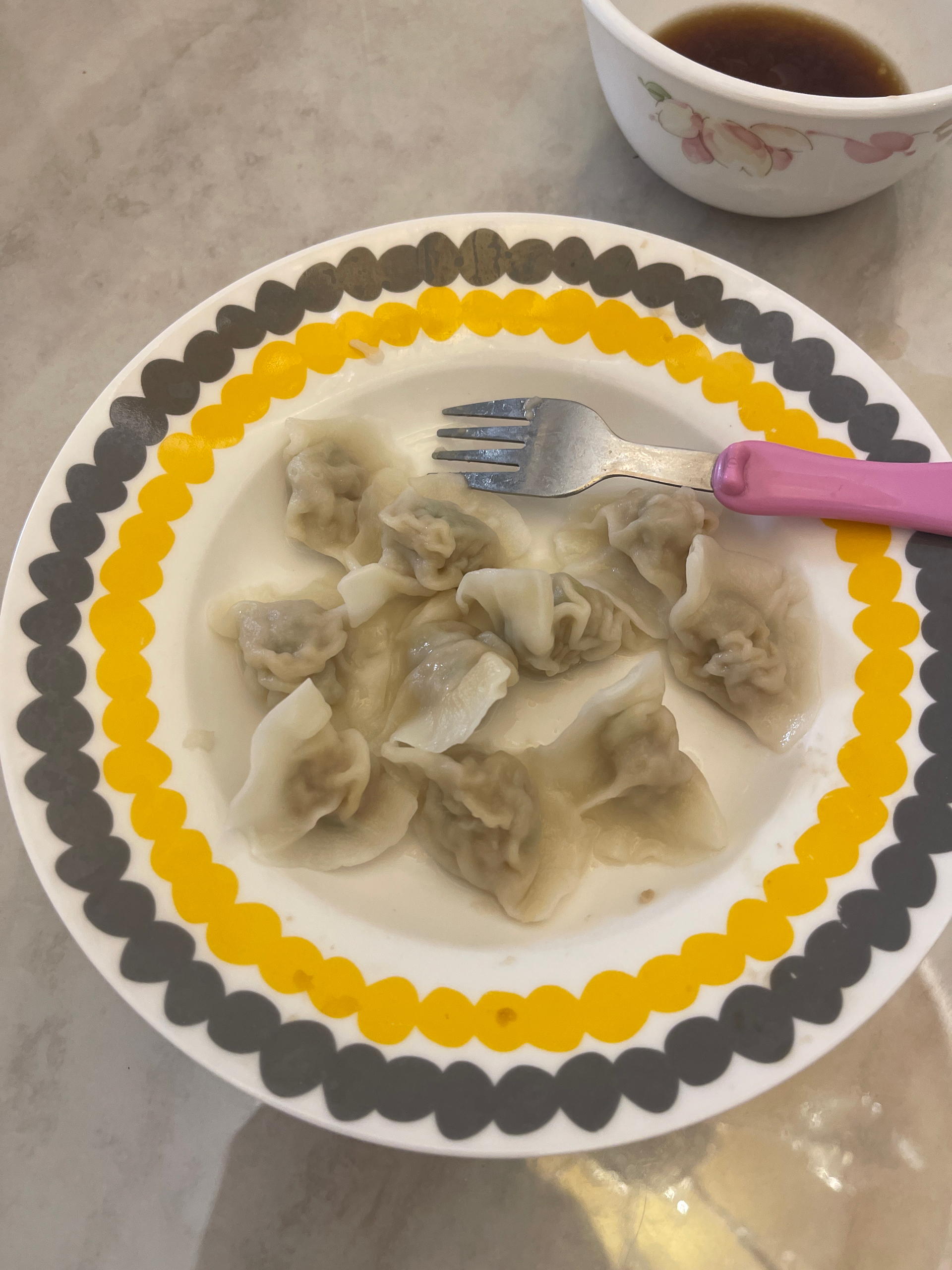 芹菜肉🥟水饺的做法