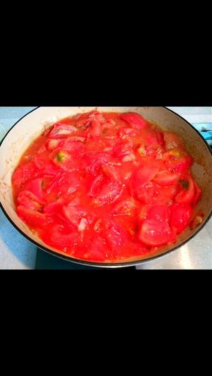 无水番茄海鲜锅的做法 步骤3