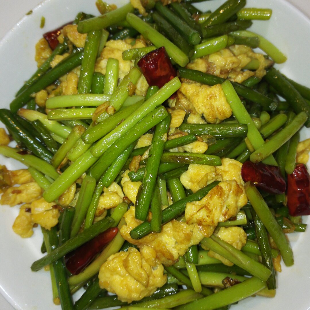 蒜薹炒鸡蛋