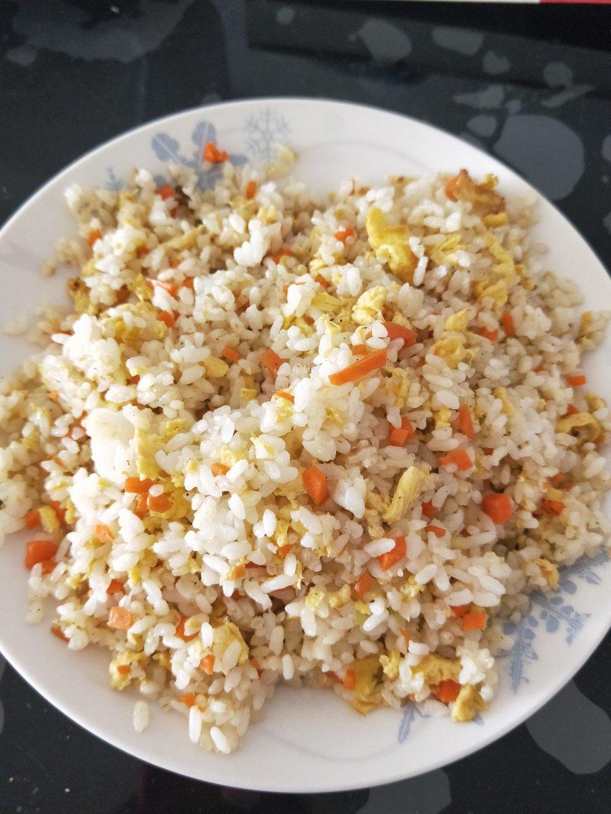 鸡蛋炒米饭