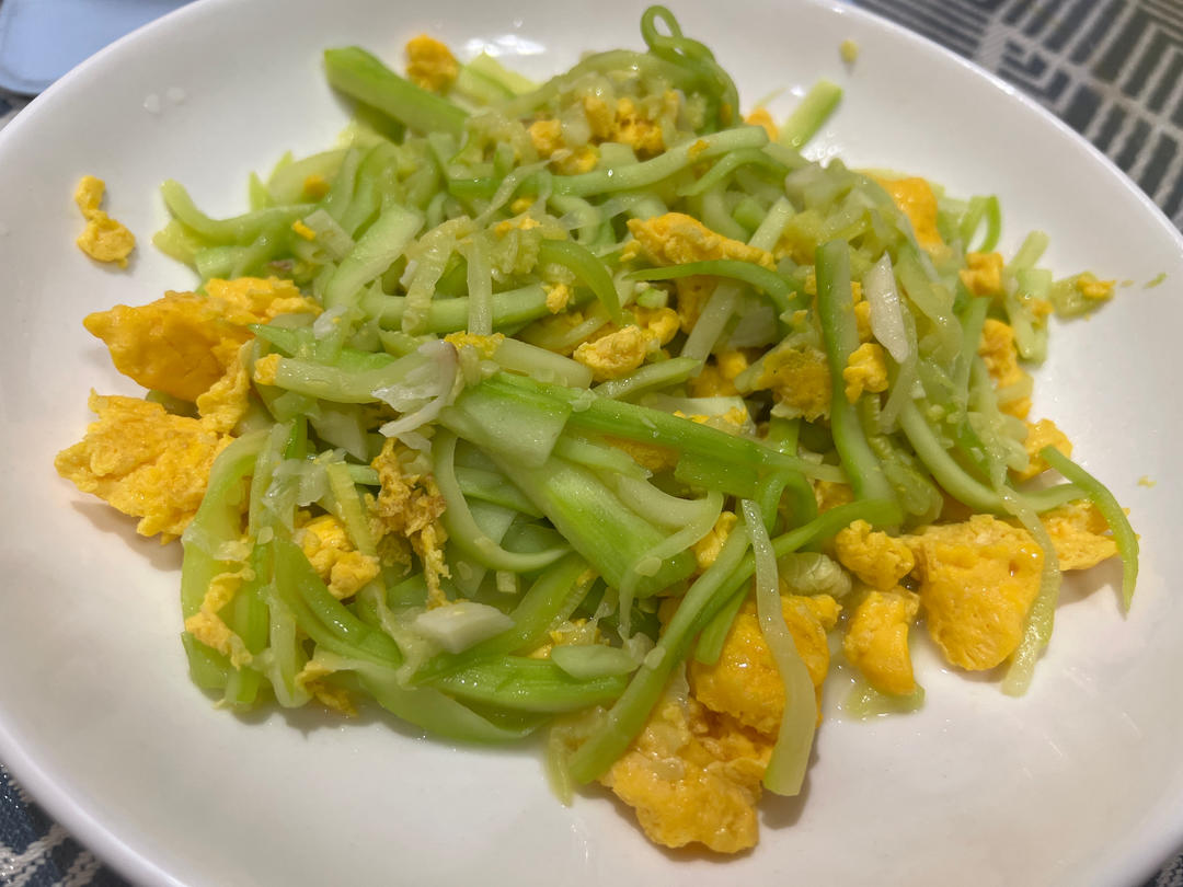 西葫芦炒鸡蛋