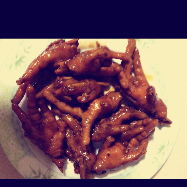 卤鸡脚