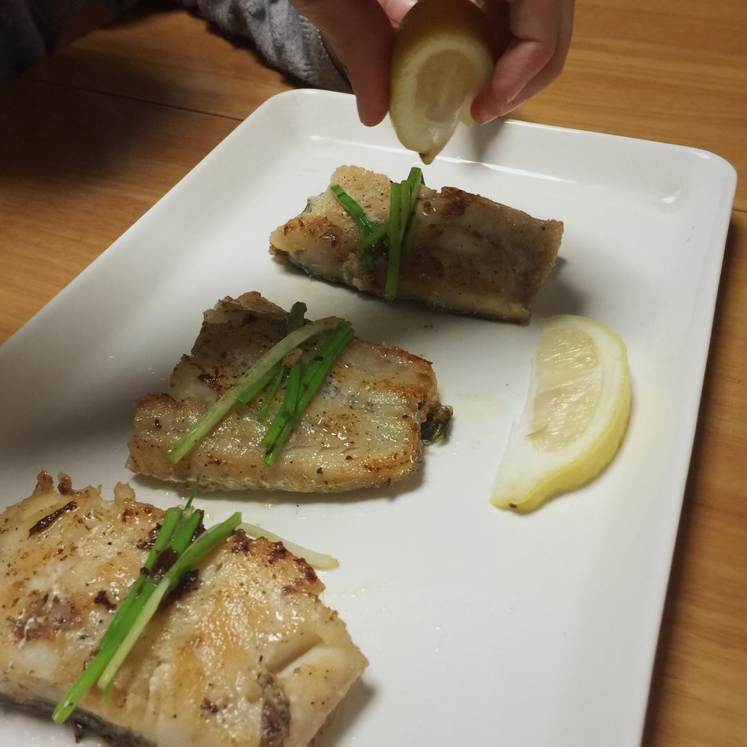 西餐-香煎鳕鱼