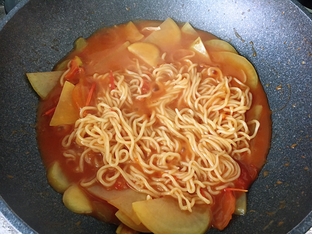 番茄土豆焖面的做法 步骤3