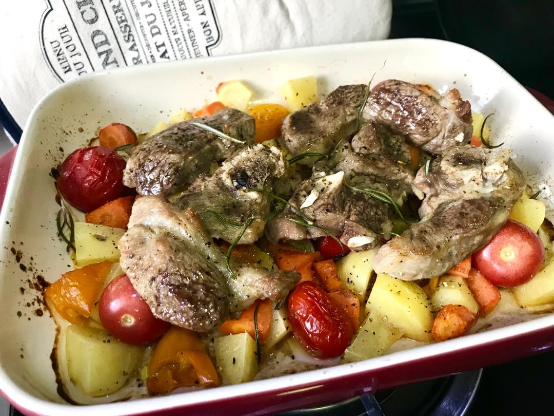 迷迭香土豆香烤羊排