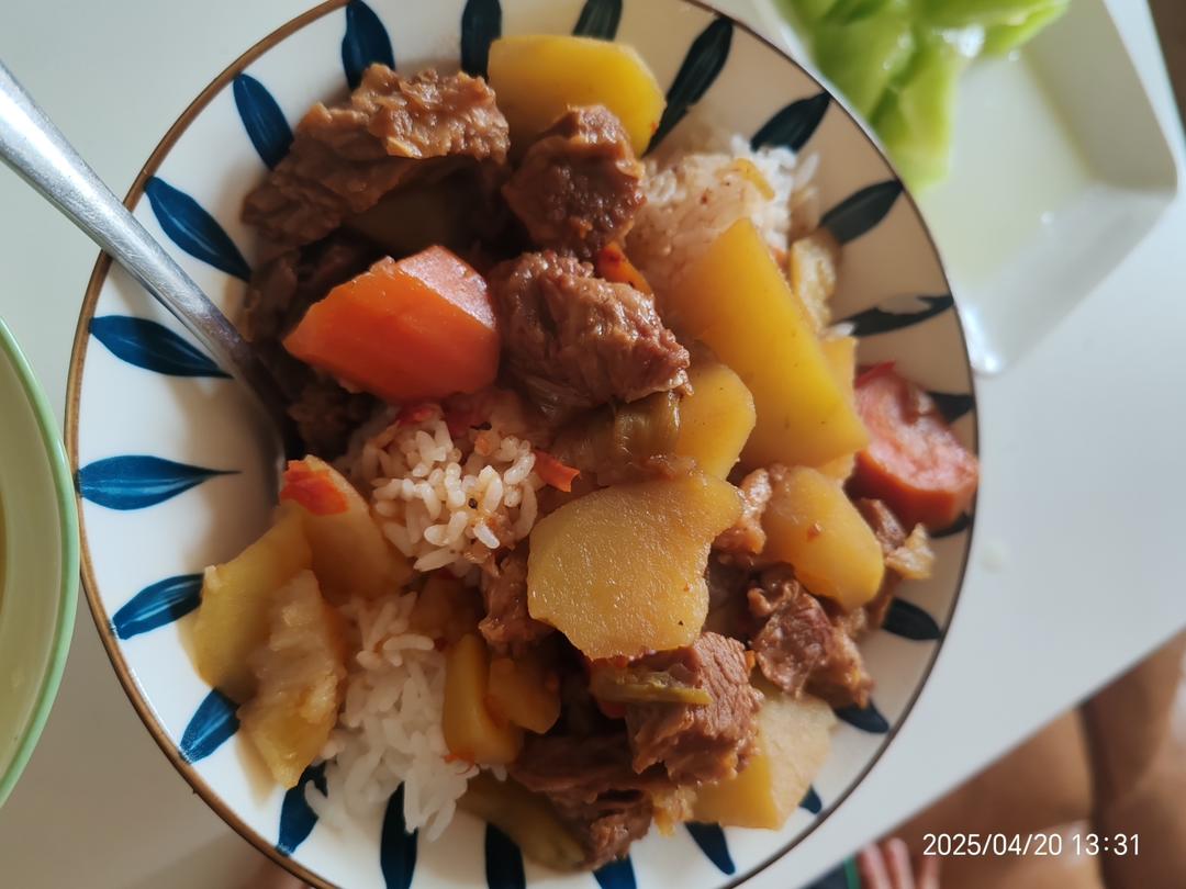 牛肉烧土豆（土豆清爽不糊，比你想象要简单多了）