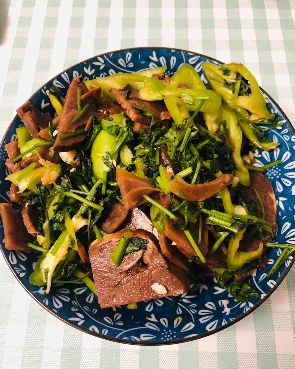 香菜拌牛肉