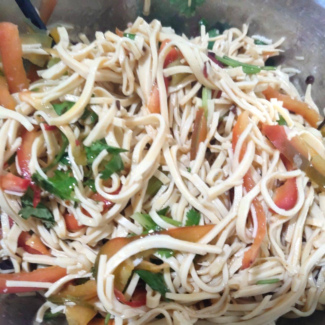 凉拌干豆腐丝