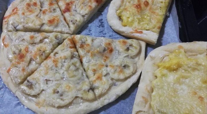 自家制披萨皮+披萨(棒)