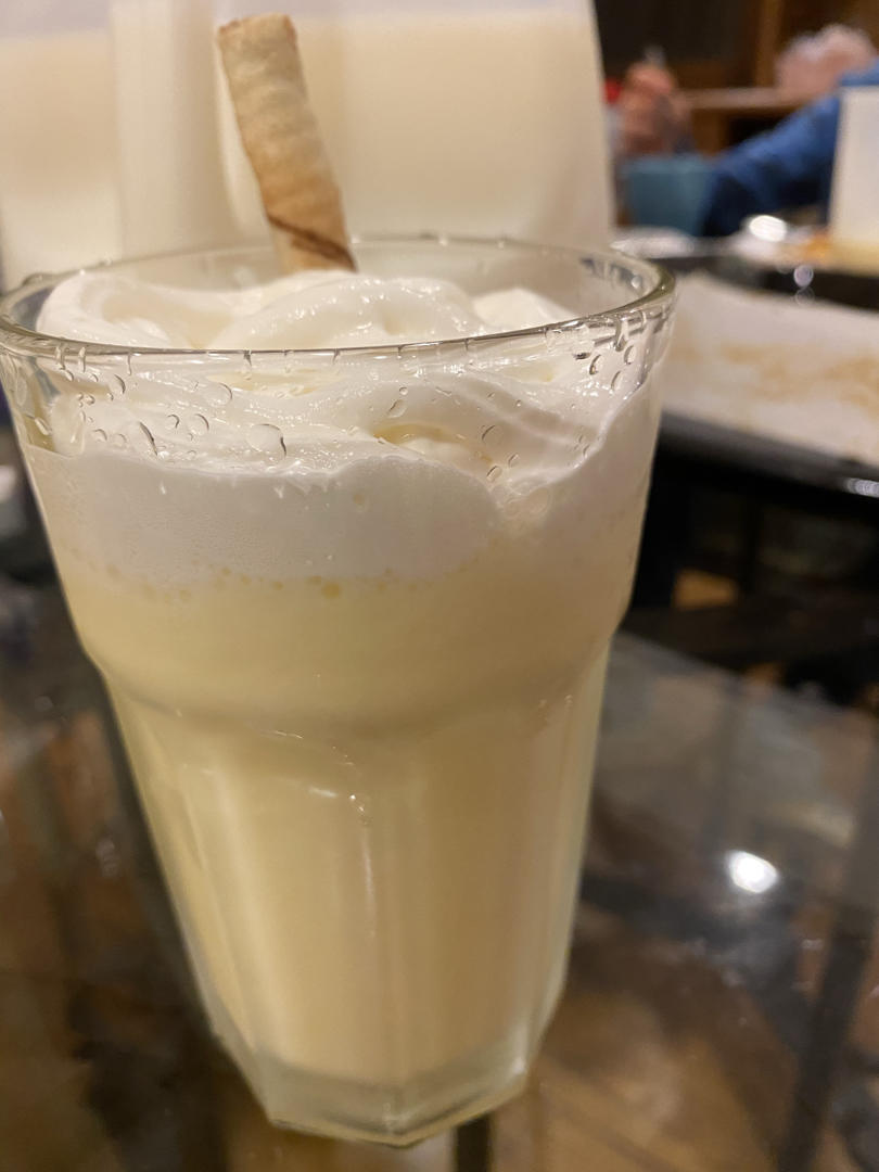 芒果奶昔 mango milkshake