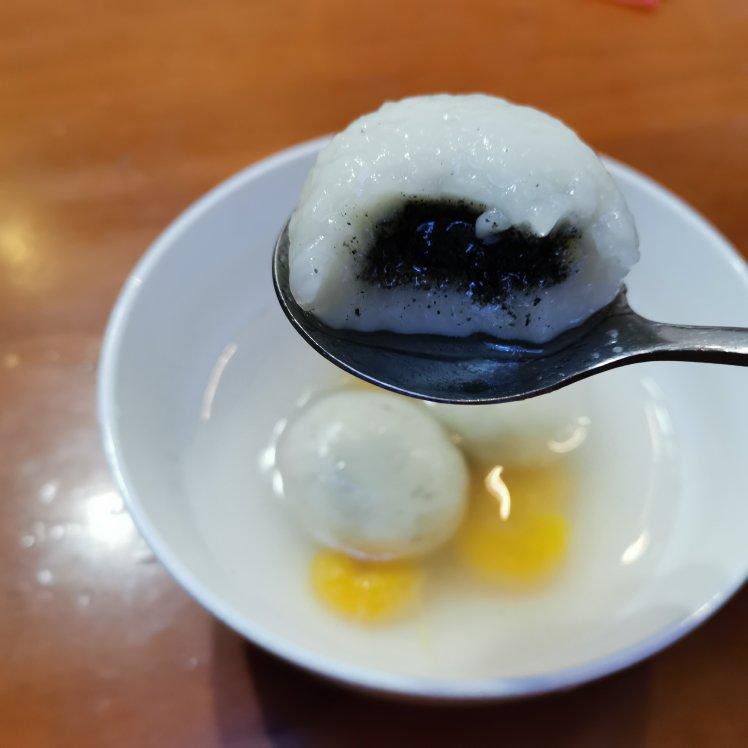 黑芝麻汤圆