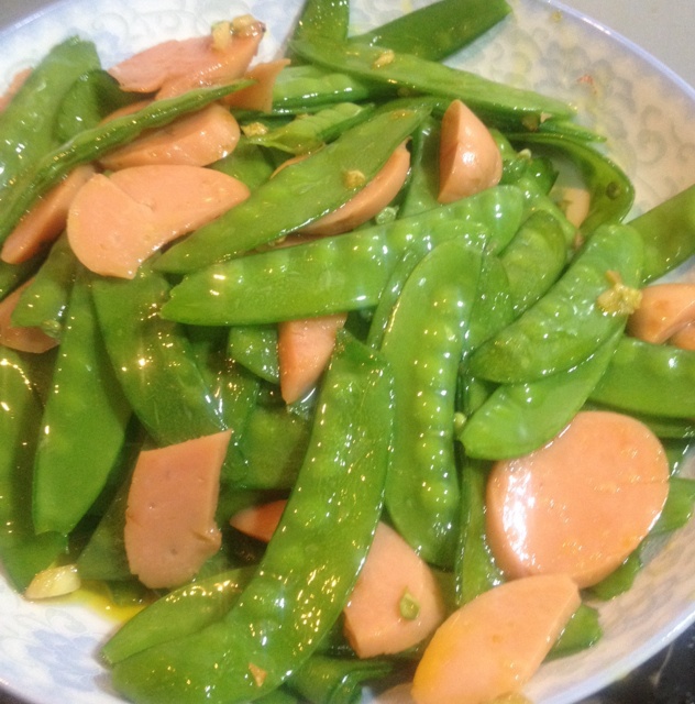腊肠炒荷兰豆