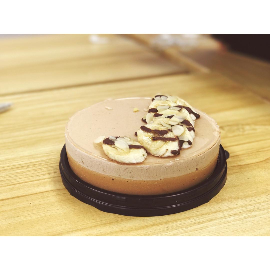 西堤蛋糕Cité-焦糖巧克力香缇奶油配香蕉慕斯蛋糕<熊谷裕子>