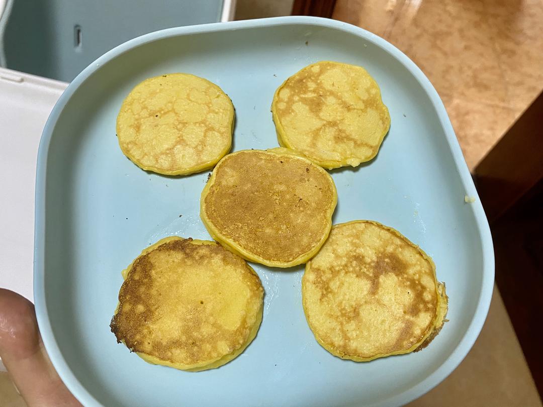 🥞奶香苹果软饼的做法 步骤5