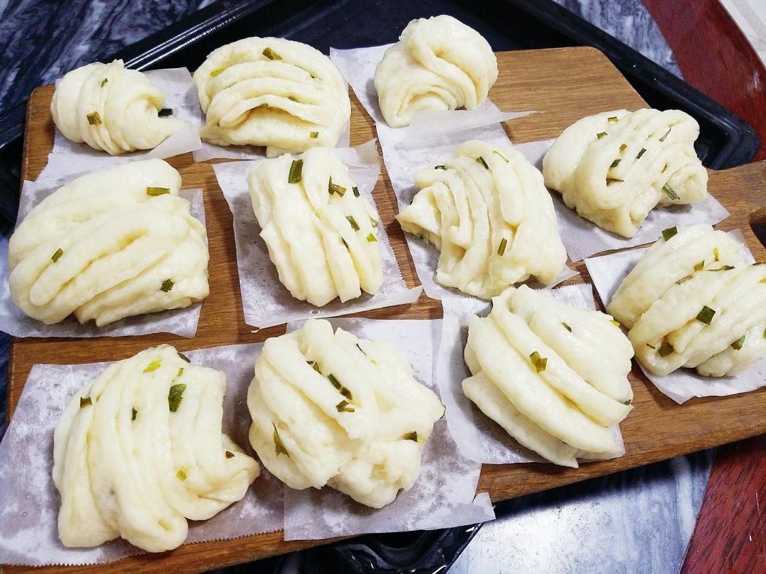 葱油花卷 Steamed Roll