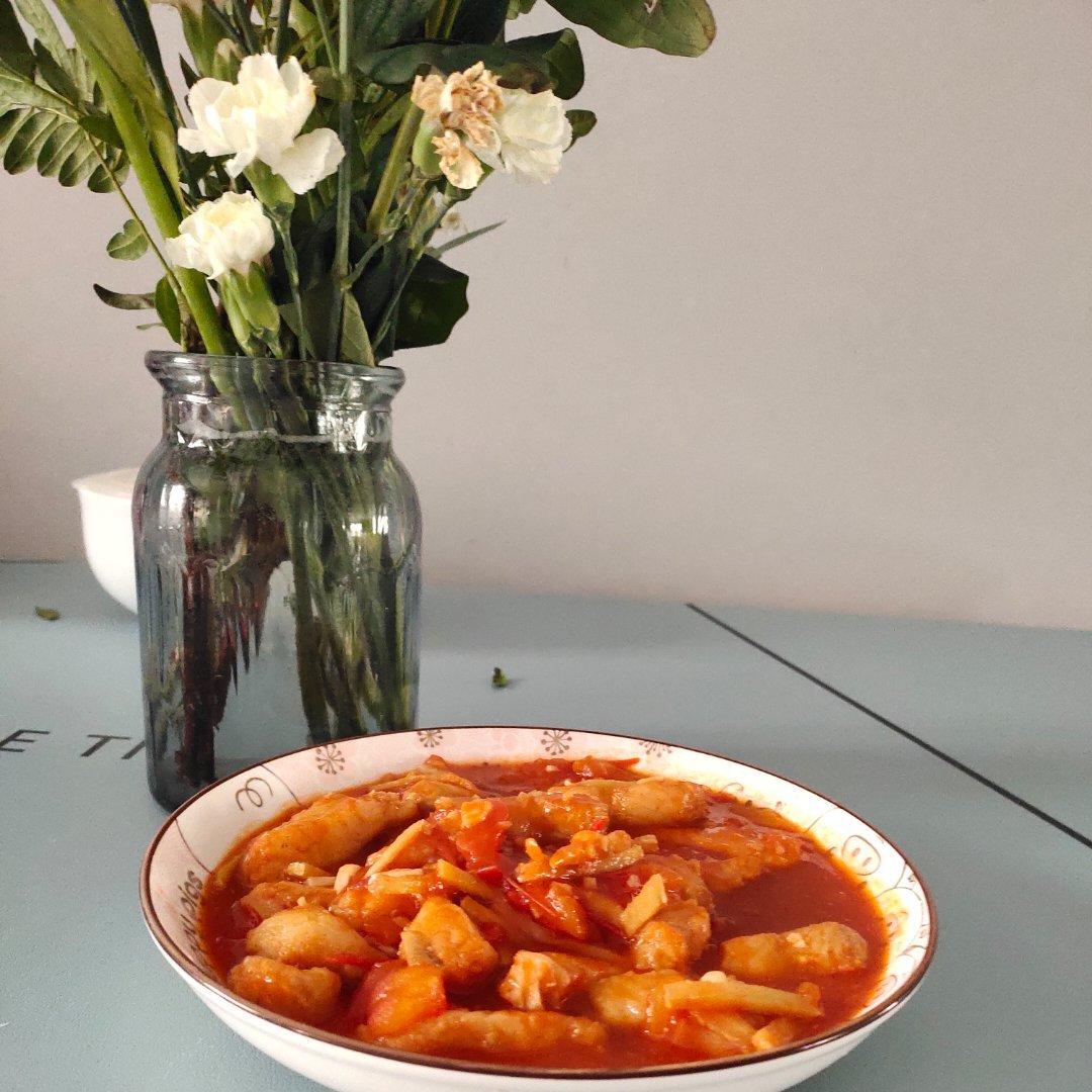 番茄鱼巴沙鱼（也可以用番茄龙利鱼），番茄酱汁超浓郁，营养又下饭！