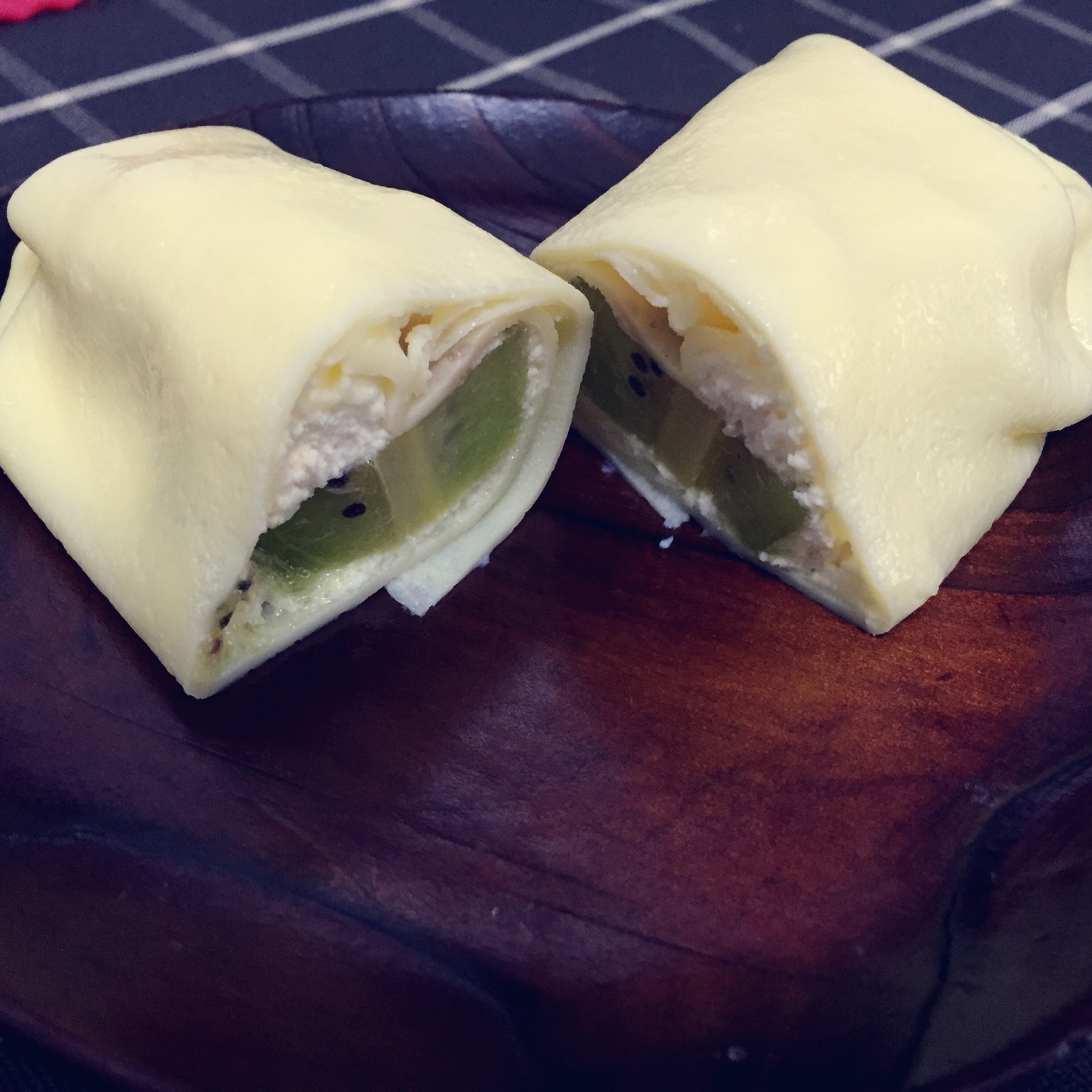 《Tinrry下午茶》教你做芒果班戟和芒果千层饼