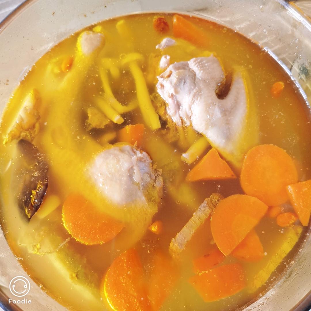 鲜美无敌：清炖鸡汤🐔