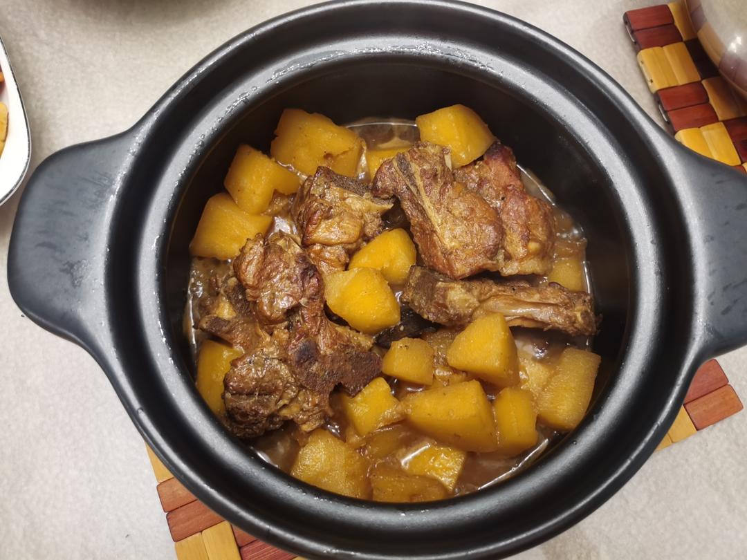 砂锅土豆炖排骨