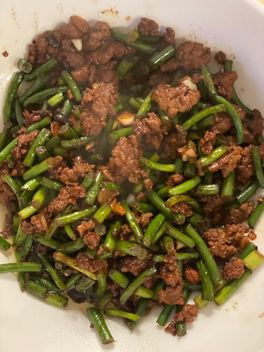 下饭神器蒜苔粒炒肉碎