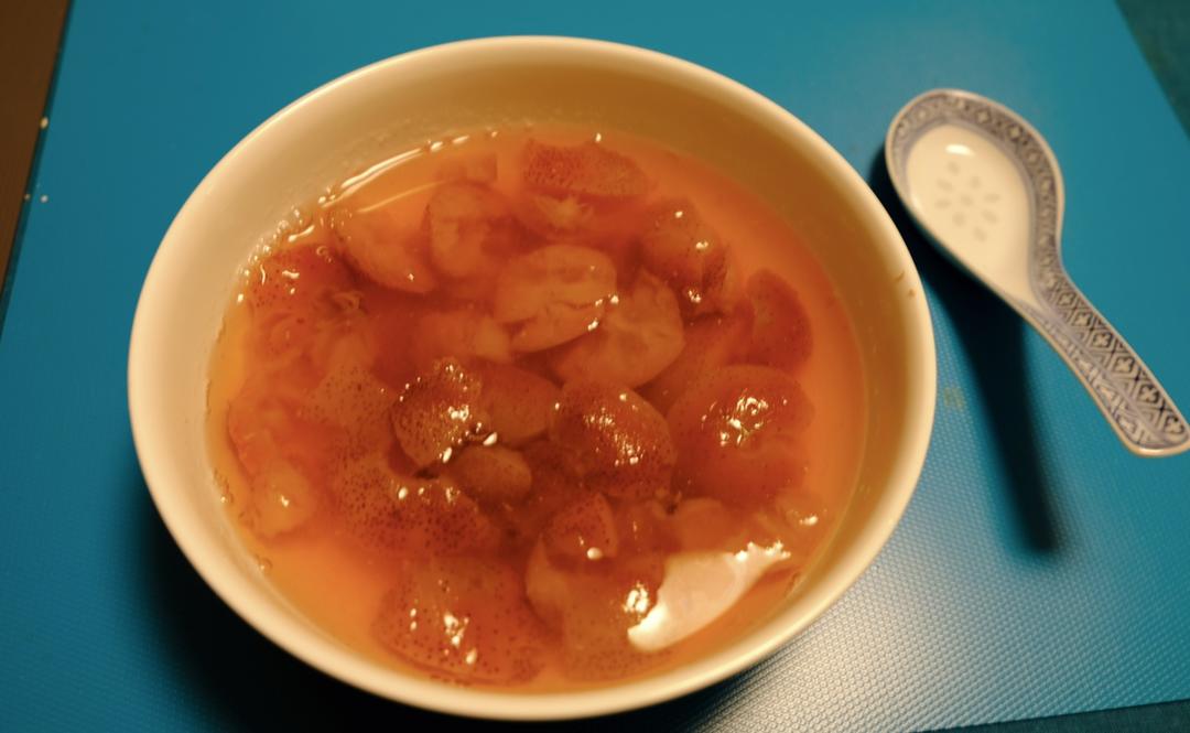 冬日暖阳般的山楂煮冰糖的做法