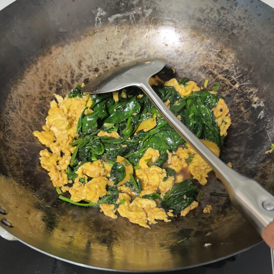 菠菜炒鸡蛋