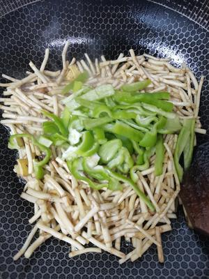 折耳根（鱼腥草）炒肉丝的做法 步骤7