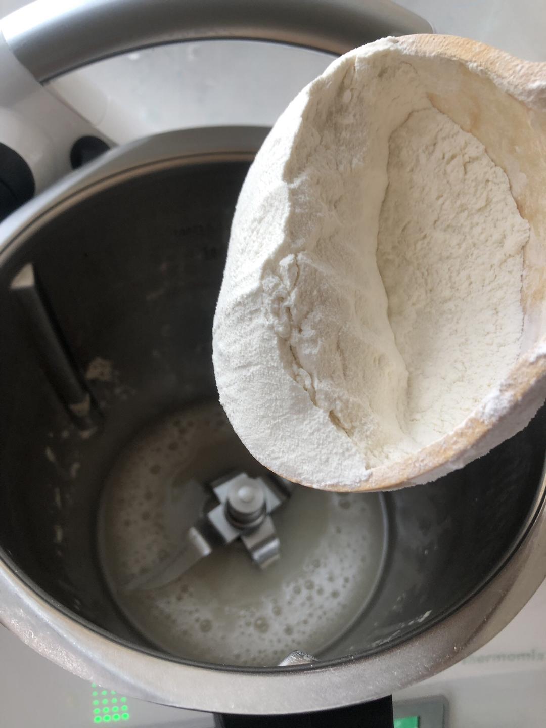 纯奶手撕吐司的做法 步骤1