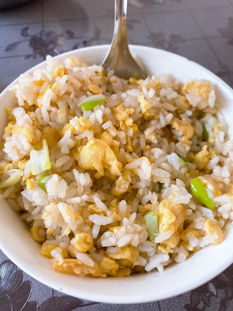 鸡蛋炒米饭