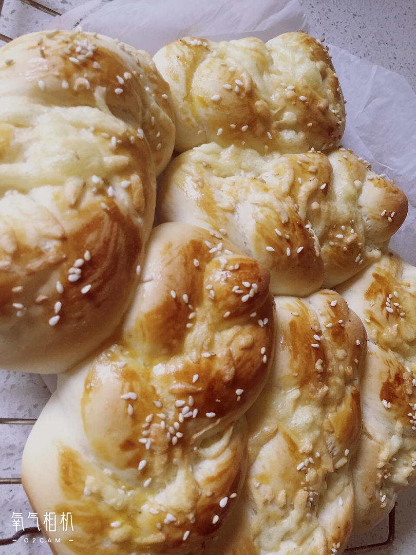 香甜柔软又拉丝的辫子面包