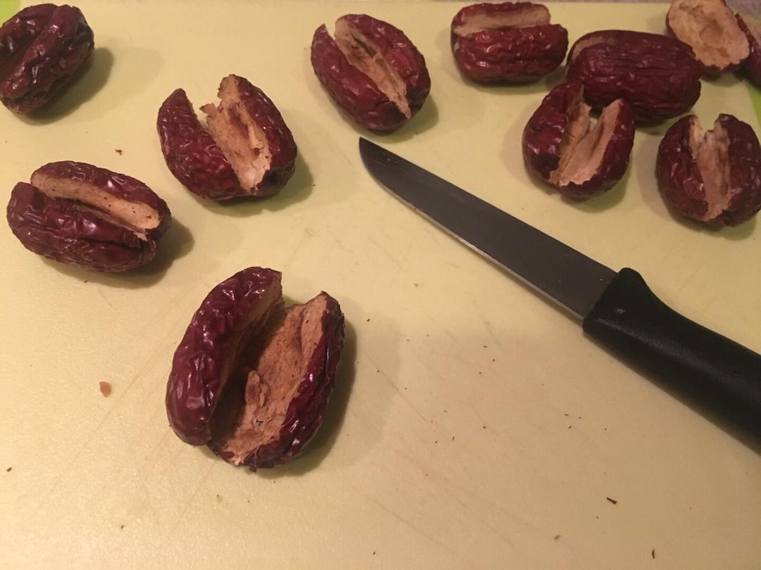 心太软— 红枣夹糯米粉