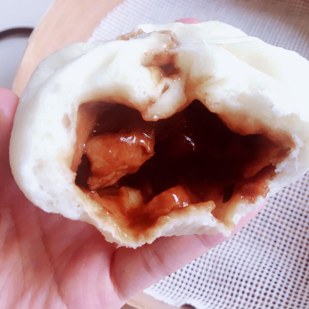 酱肉冬瓜包子Steamed Dumplings Pork & Mellon