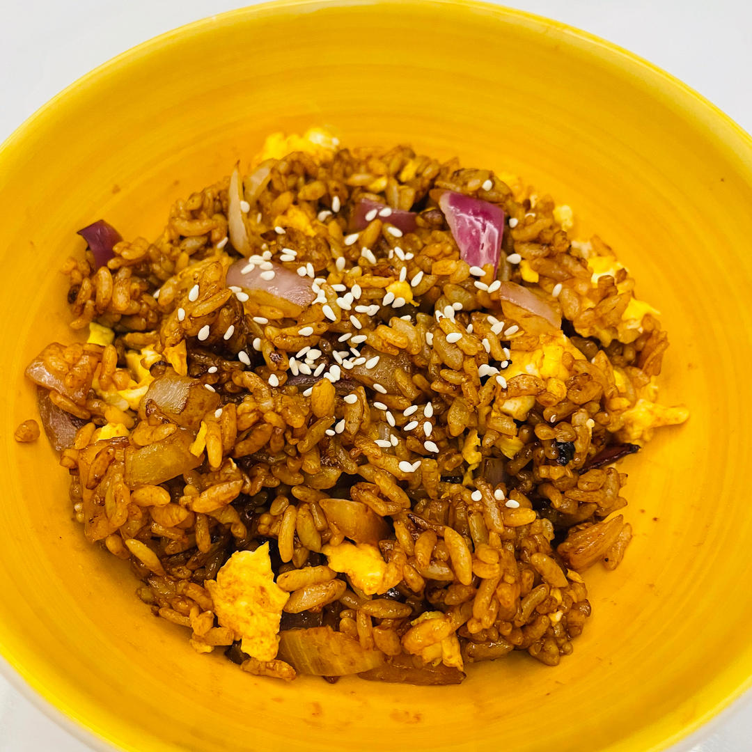 好吃到舔盘的酱油炒饭！