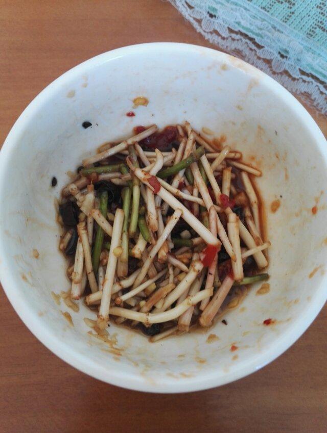 凉拌鱼腥草
