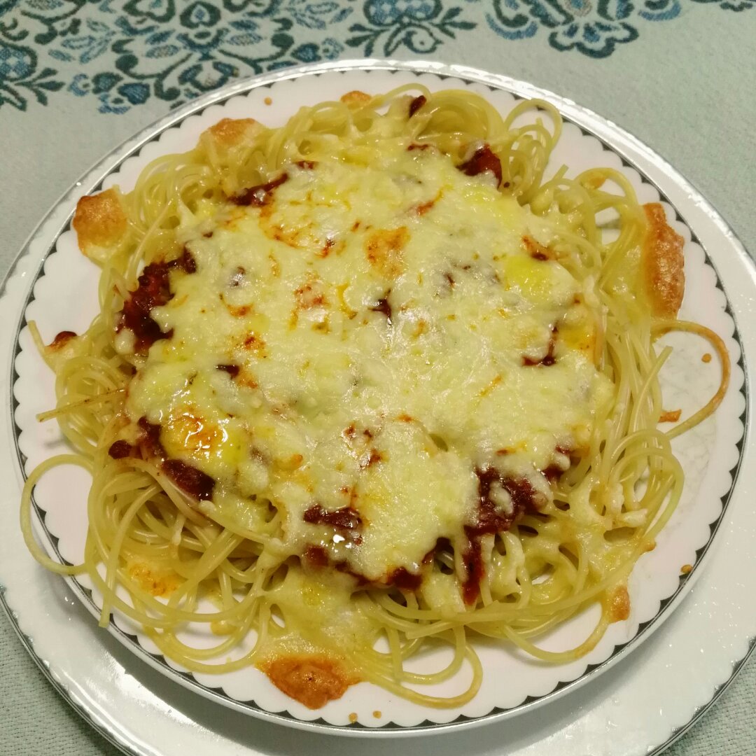 芝士肉酱焗意面