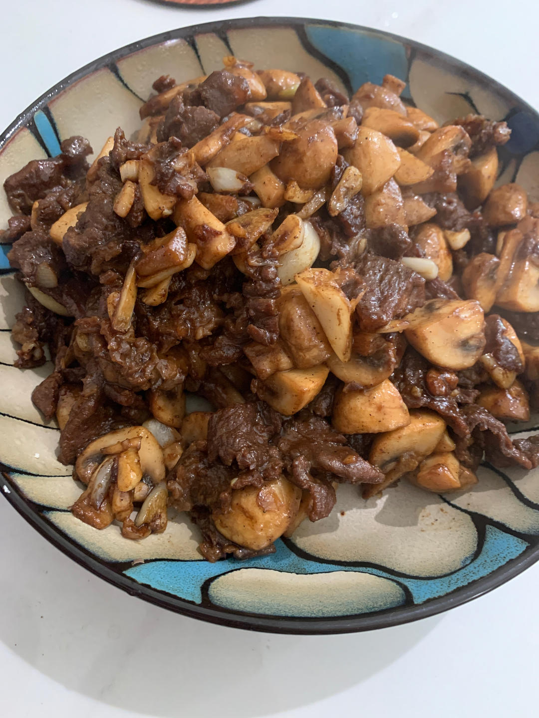 蒜香口菇牛肉粒