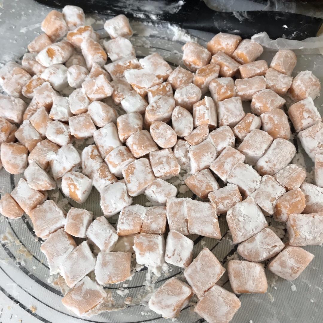 自制三色芋圆1⃣️（附上窍门详细比例）