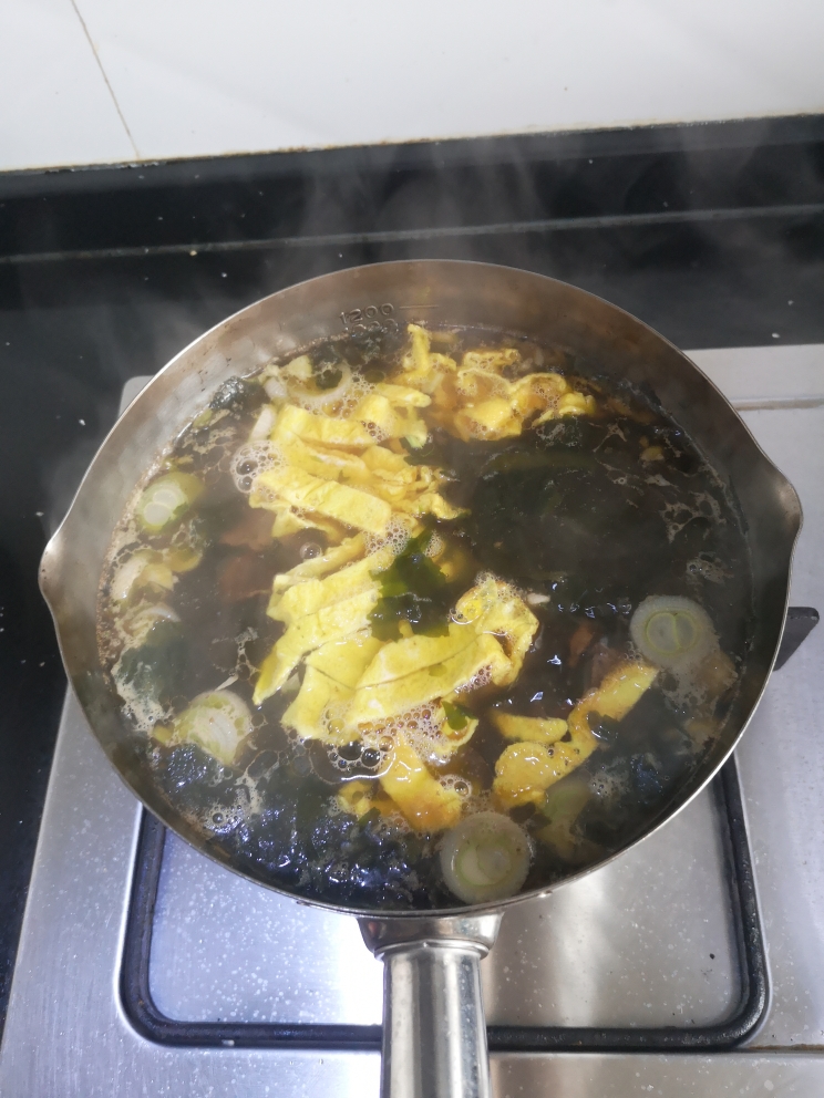 韩式裙带菜牛肉汤的做法 步骤8
