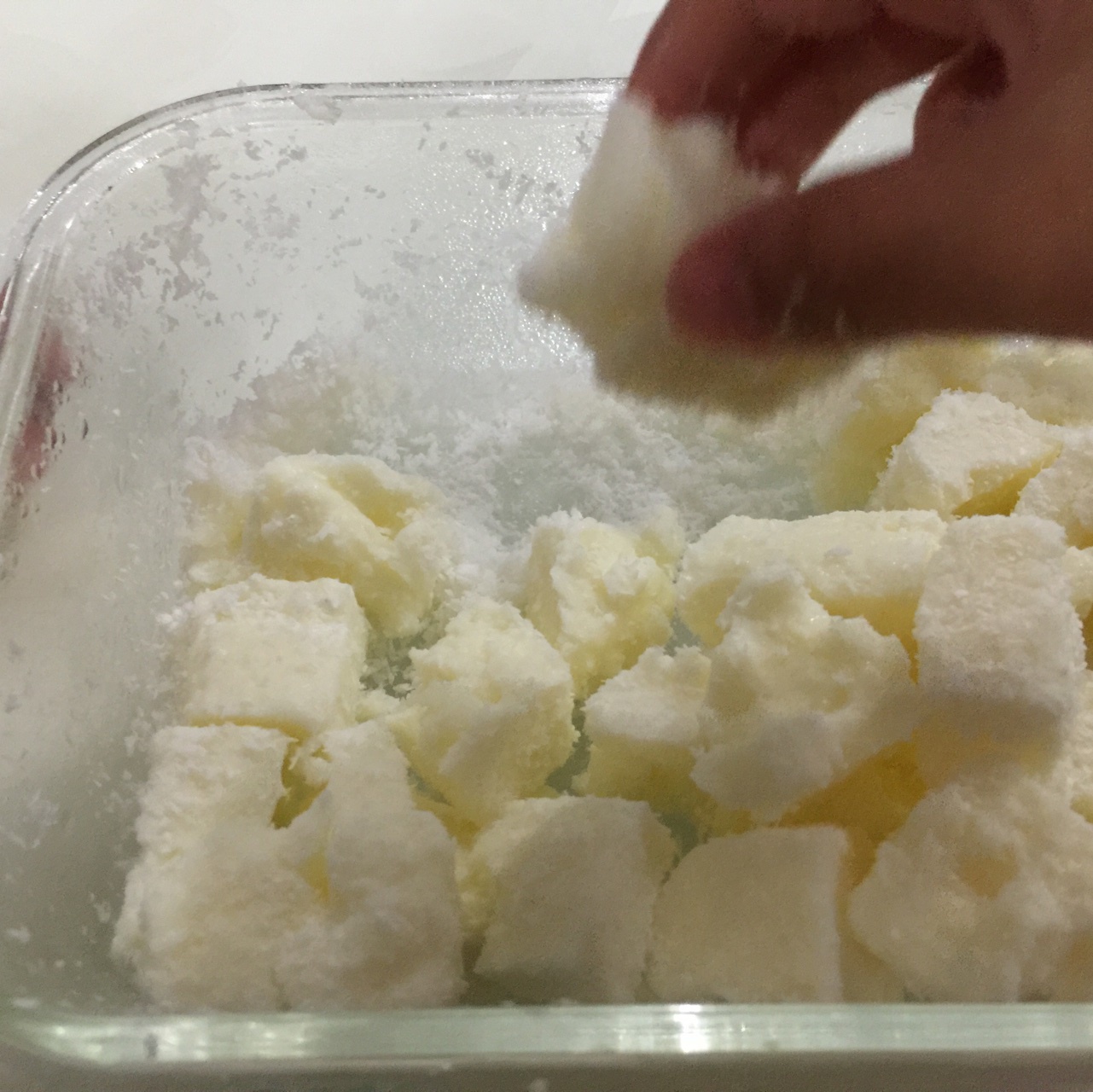 85度C 》椰丝牛奶小方