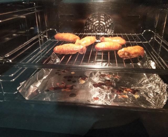 新手版烤箱版烤鸡翅（内嵌式西门子）的做法