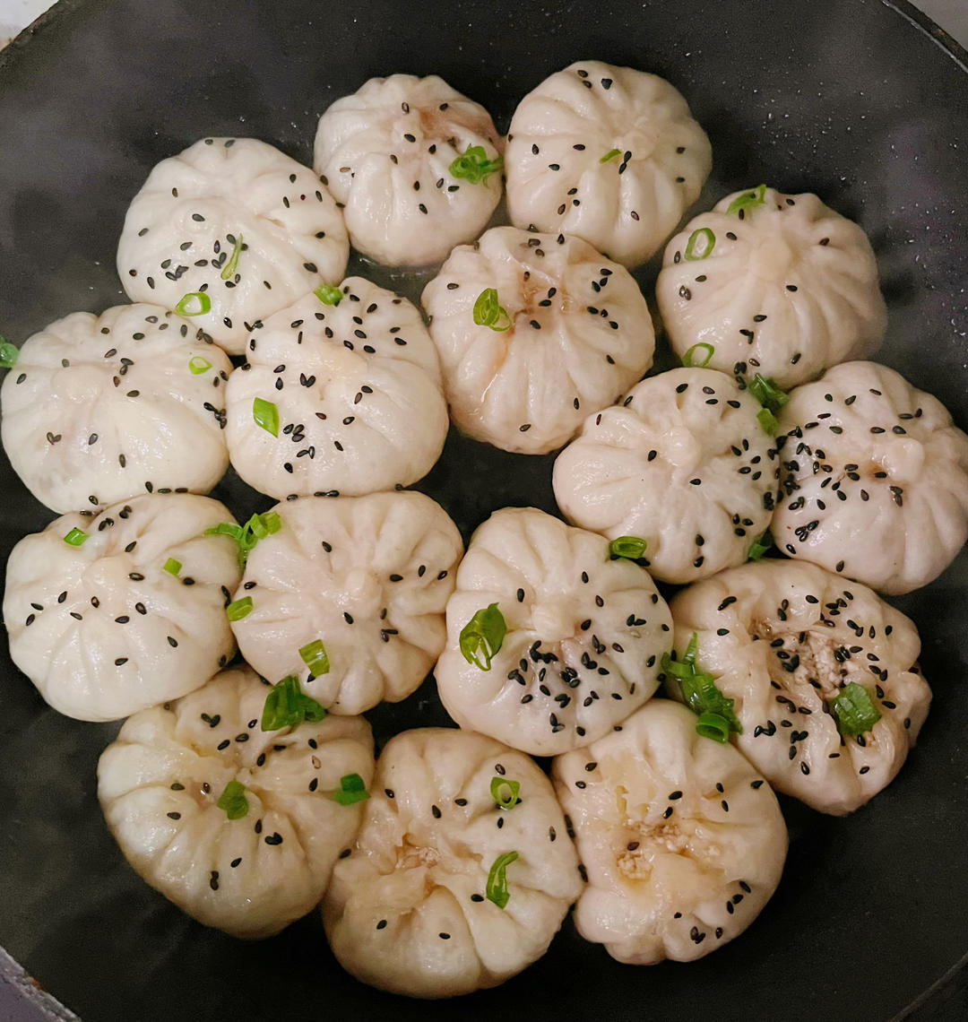 小时候的生煎包