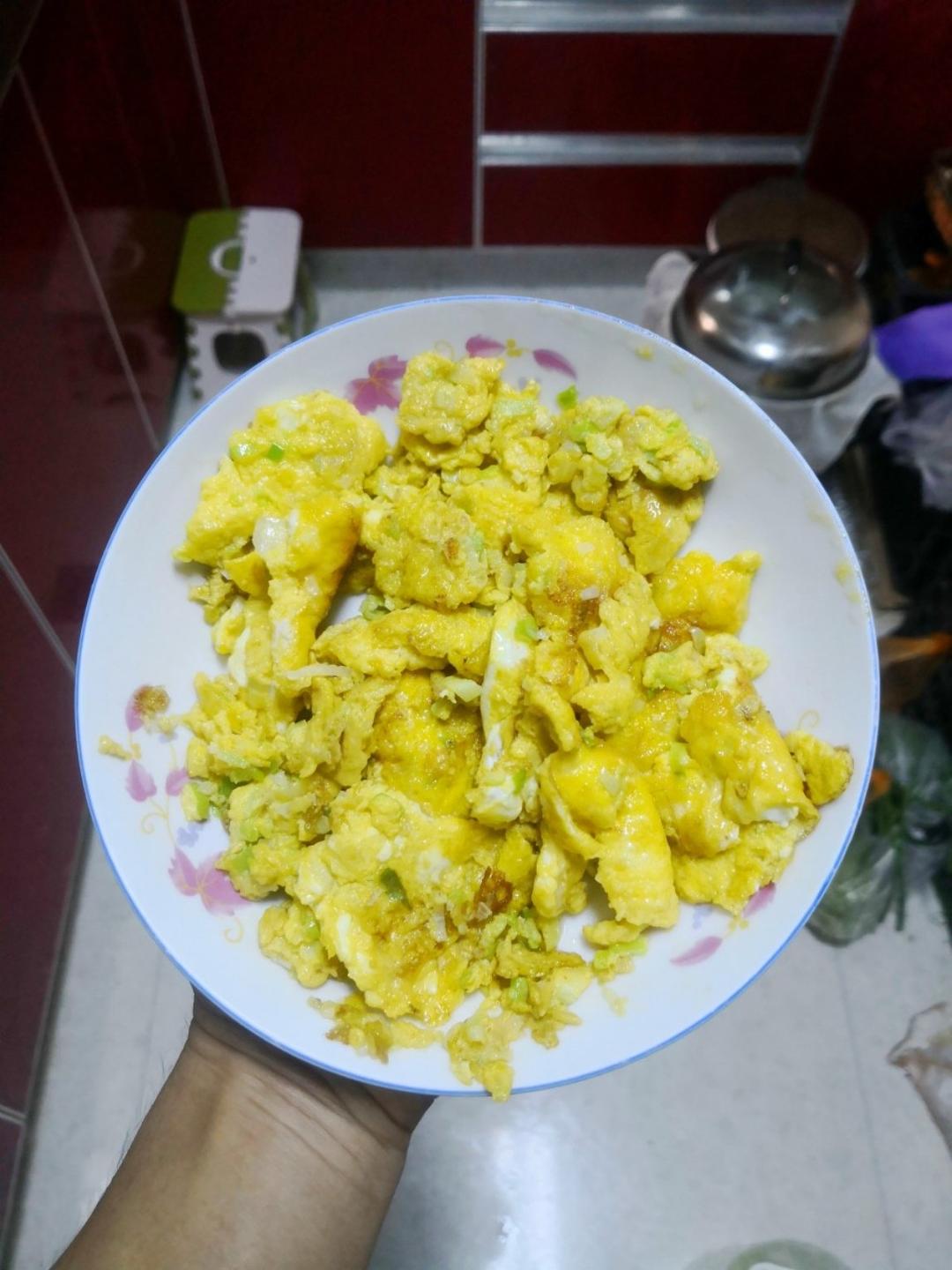 葱花炒鸡蛋