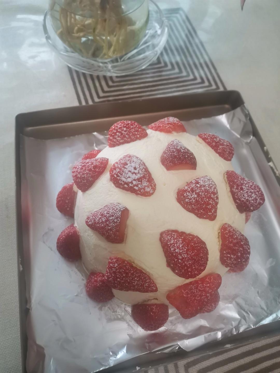 六寸草莓炸弹