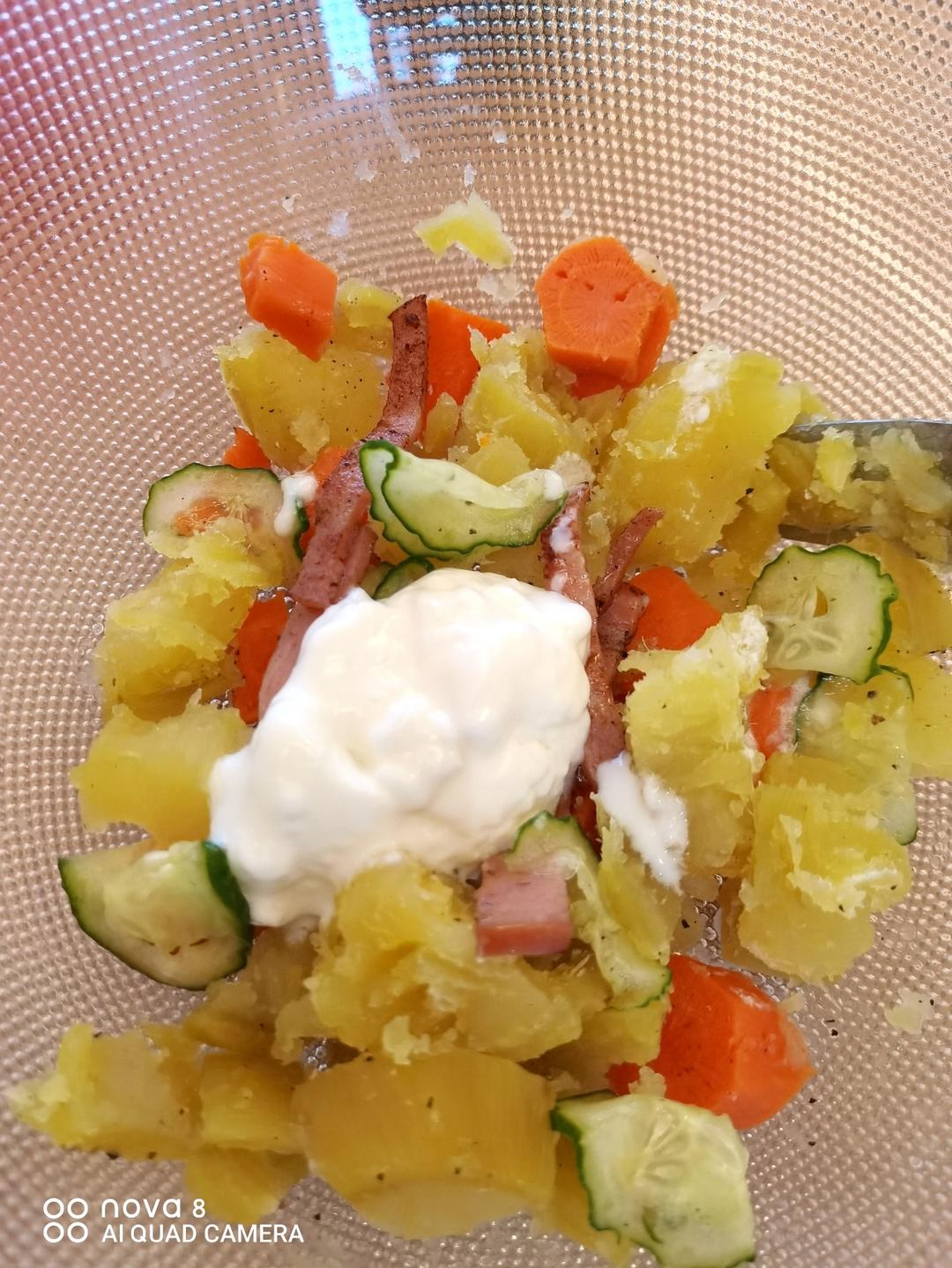 土豆黄瓜酸奶沙拉