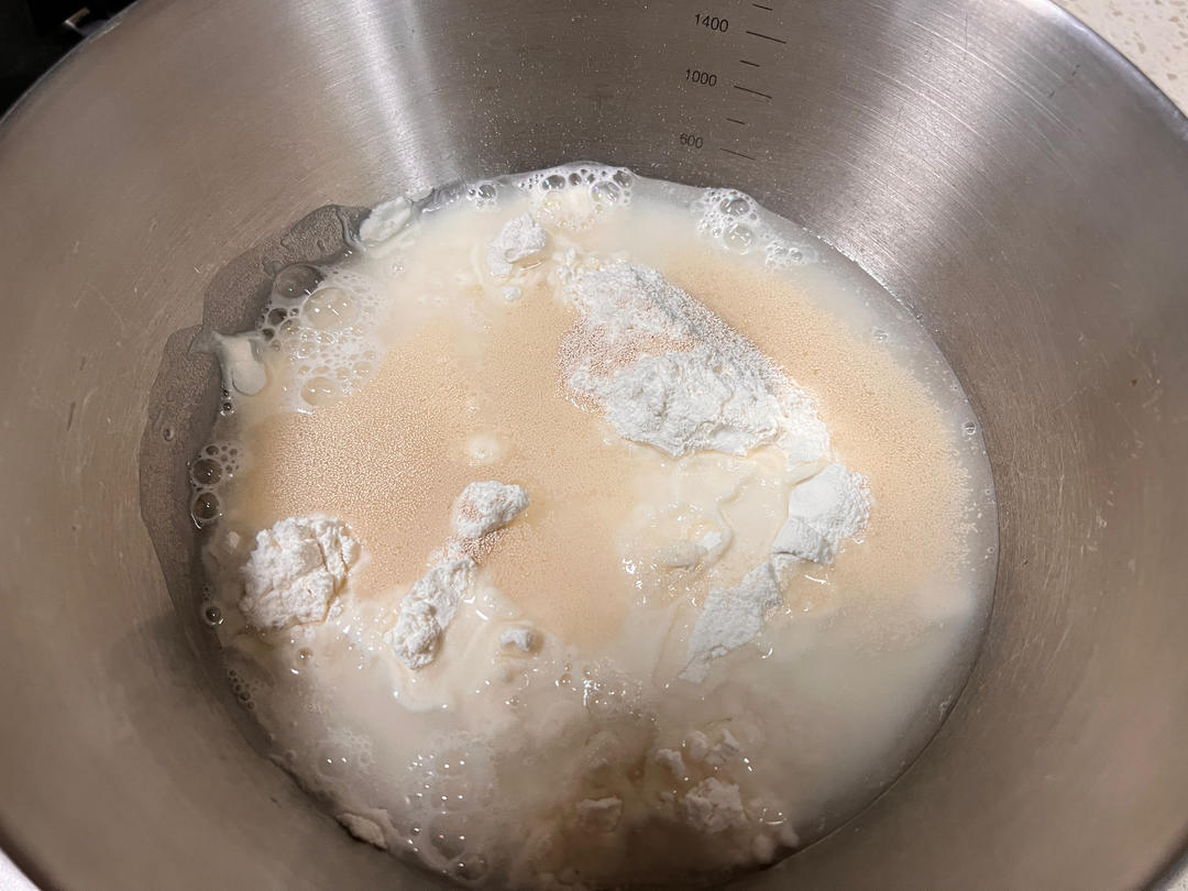 纯奶手撕吐司的做法 步骤1