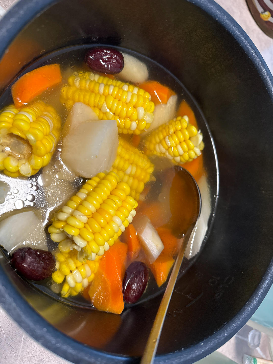 玉米萝卜汤（养生版）