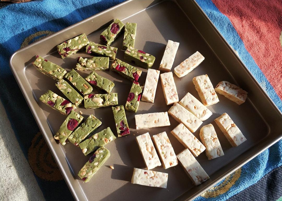 多味花生牛轧糖