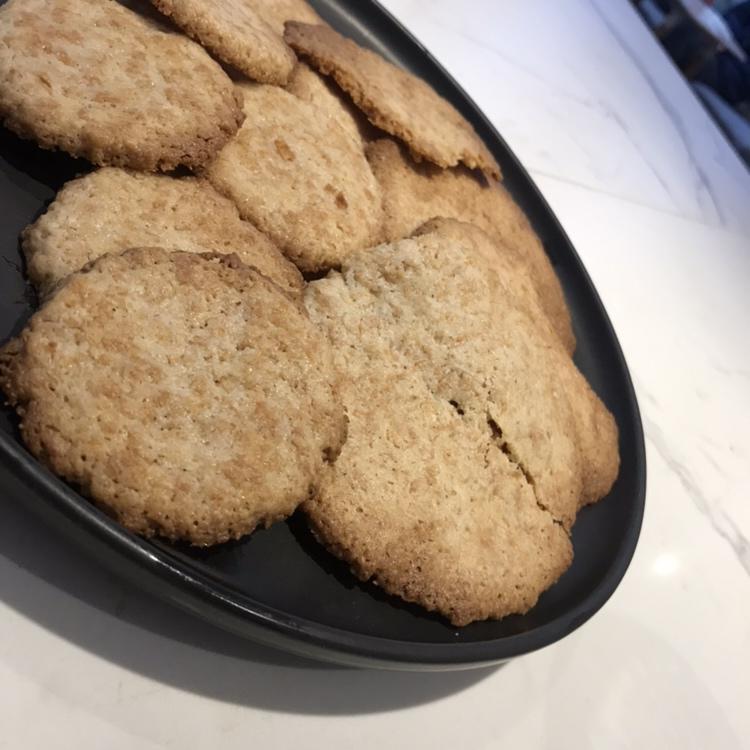 素食:有机燕麦芝麻大饼干