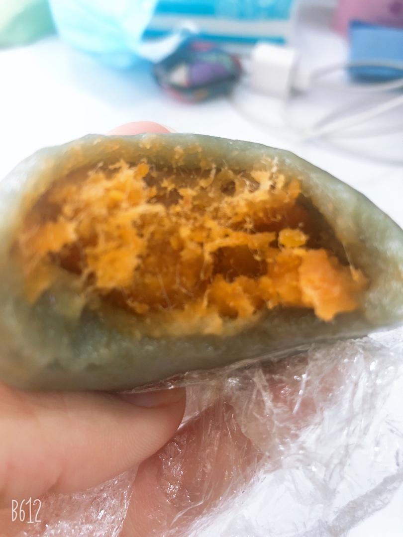 网红青团～～咸蛋黄肉松青团
