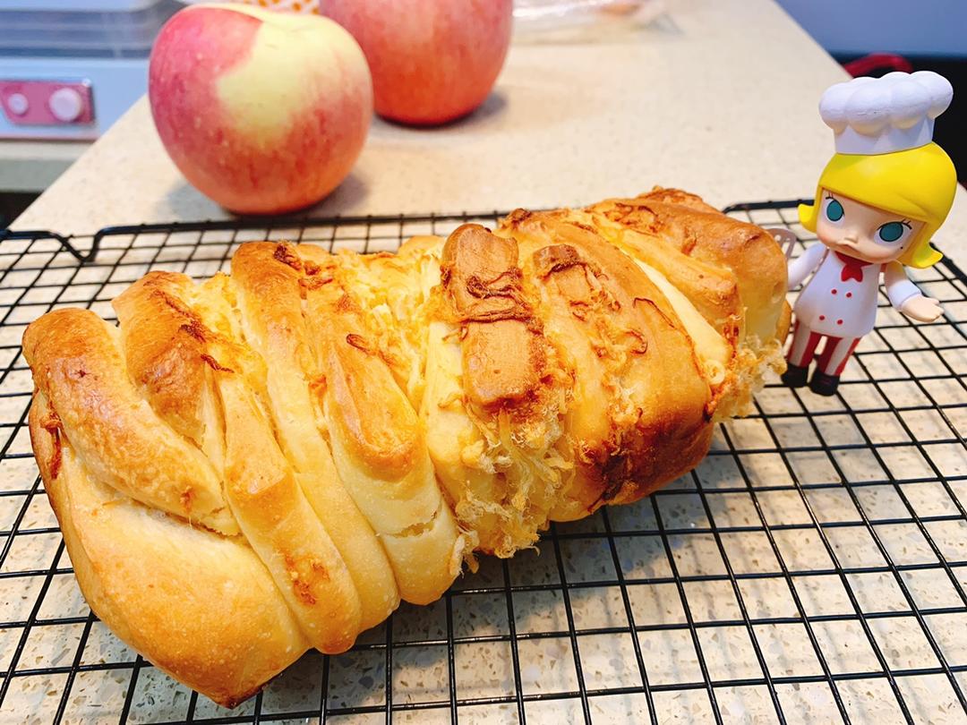 手撕千层肉松面包